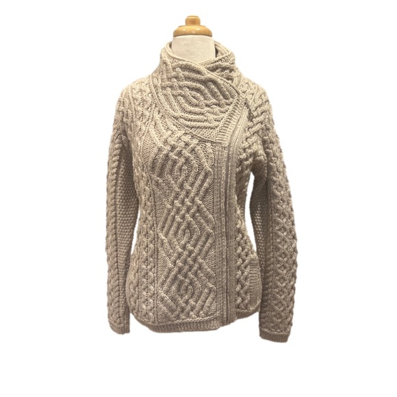 ARAN CRAFTS CABLE KNIT SIDE ZIP JACKET NWT - Picture 2 of 6